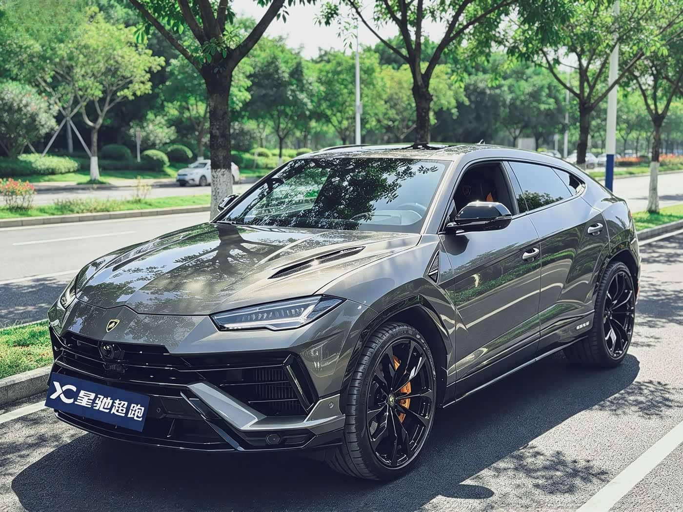 Lamborghini Urus