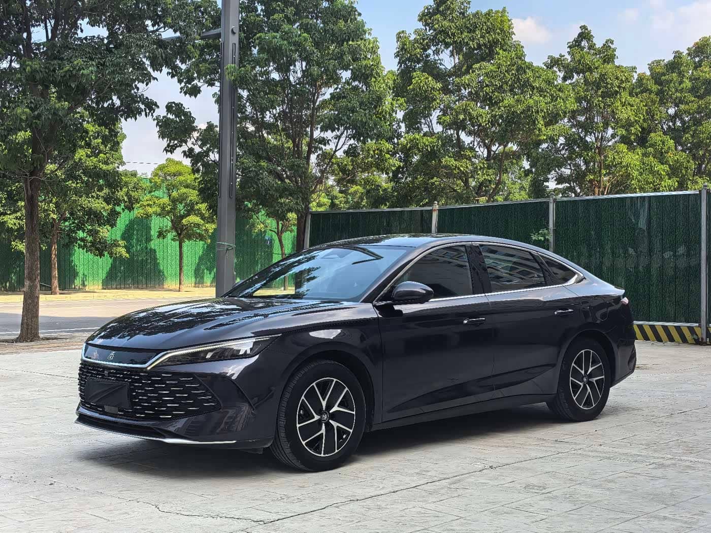 BYD Qin L
