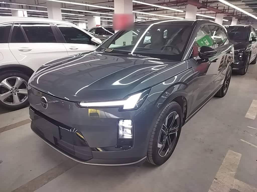 Volvo XC70 Plug-in Hybrid