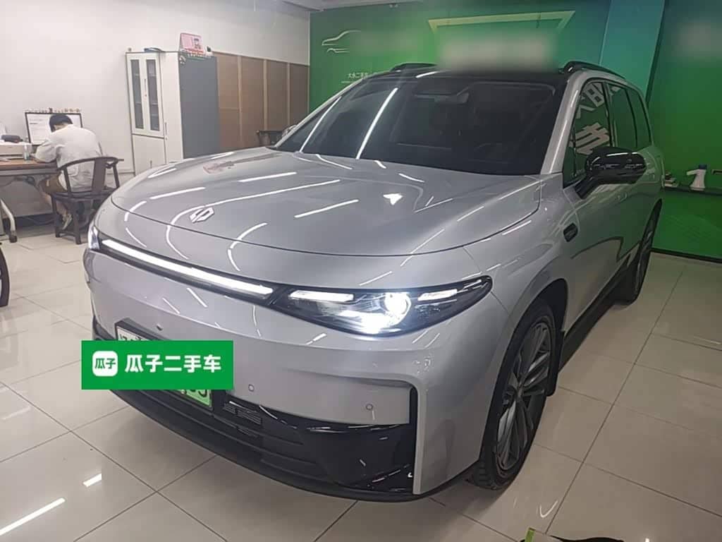 Leapmotor C16