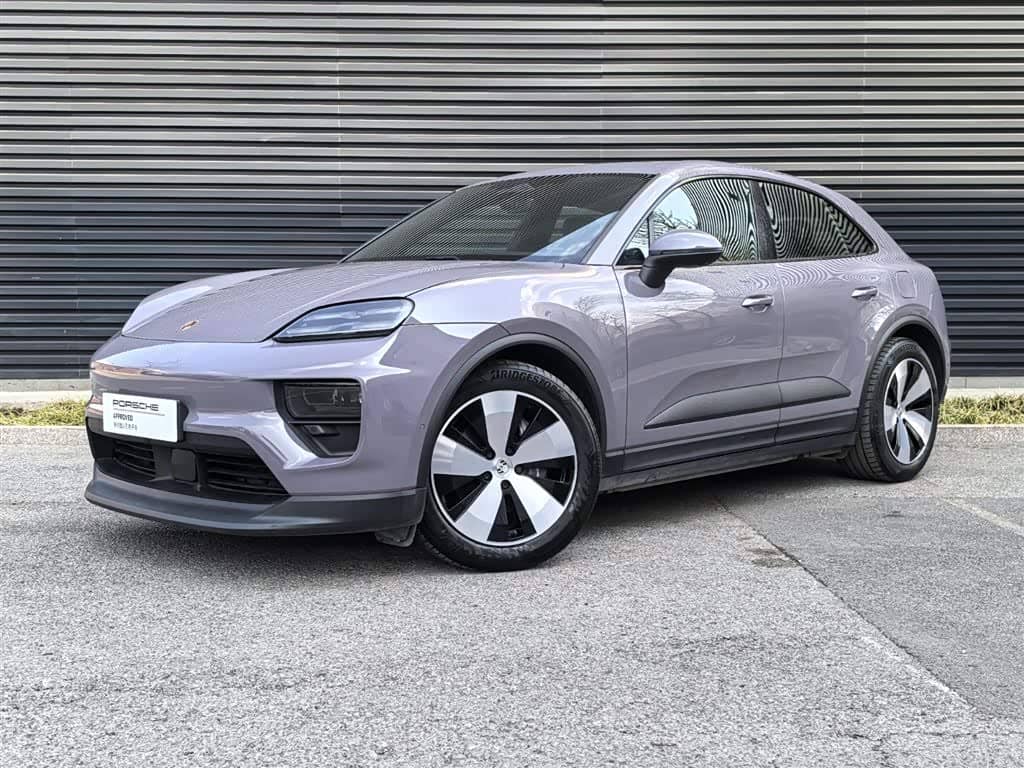 Porsche Macan EV