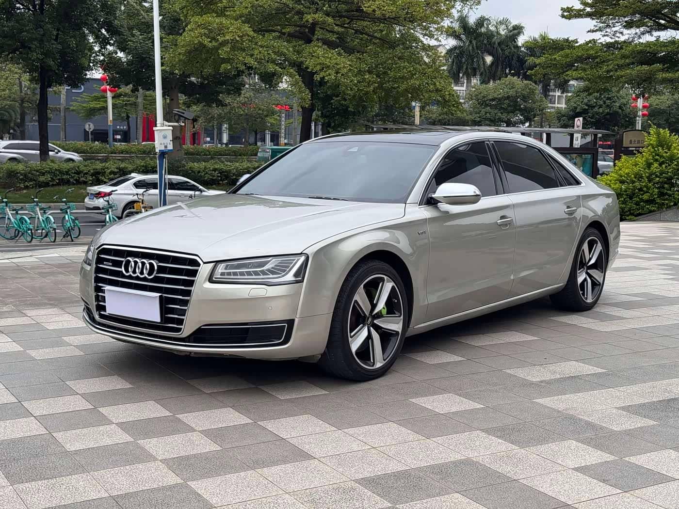 Audi A8