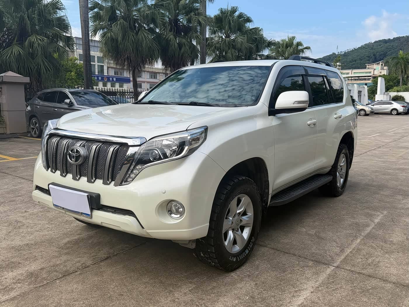 Toyota Prado