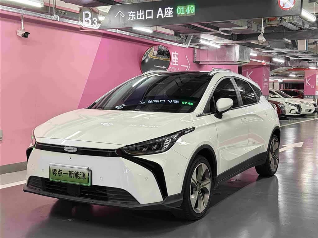 Geely Geometry M6