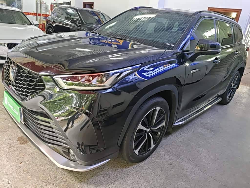 Toyota Crown Kluger