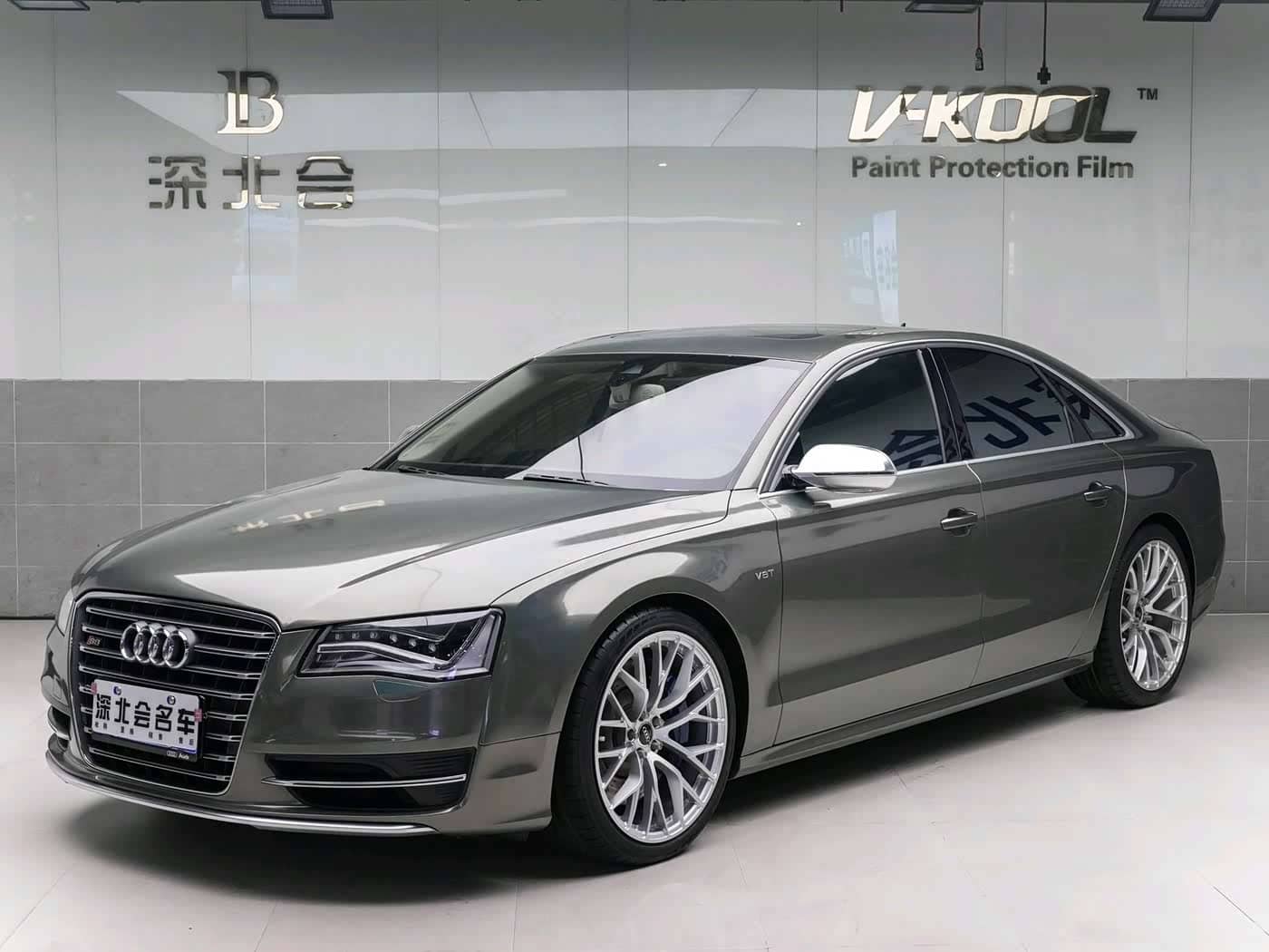 Audi S8