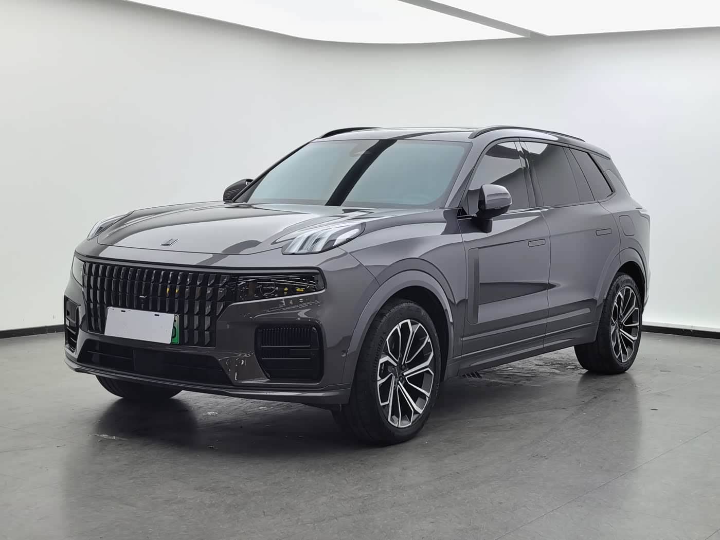 Lynk & Co 09 EM-P