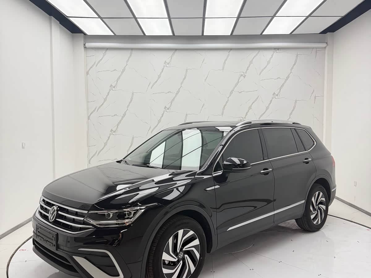 Volkswagen Tiguan L