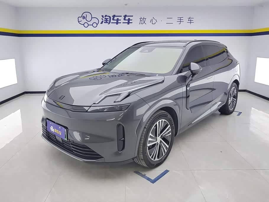 Lynk & Co 08 EM-P