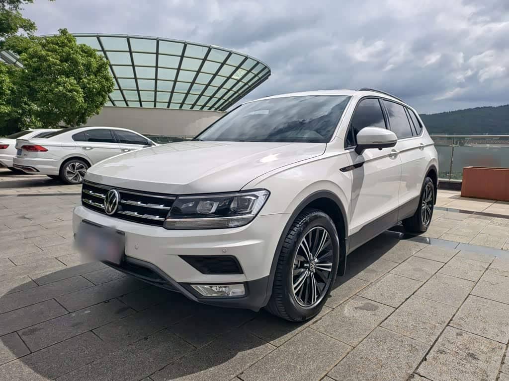 Volkswagen Tiguan L