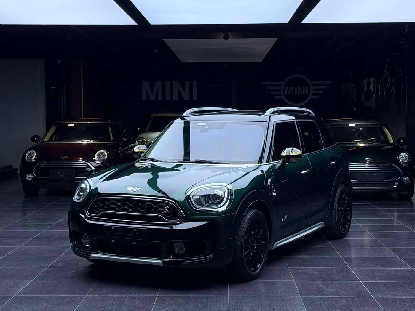 MINI COUNTRYMAN
