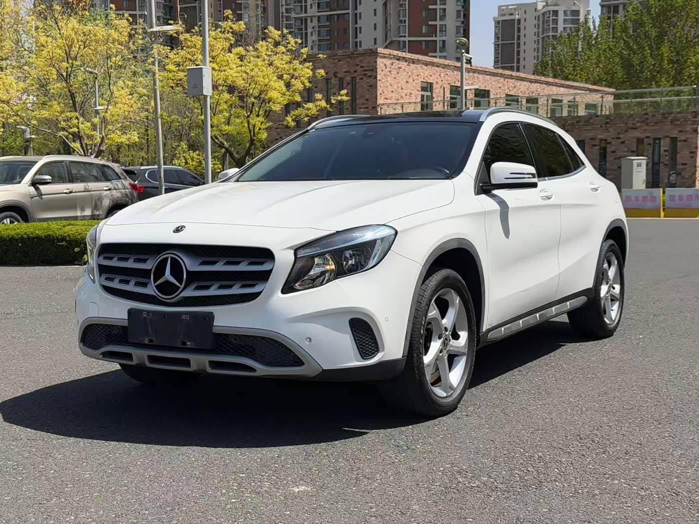 Mercedes-Benz GLA