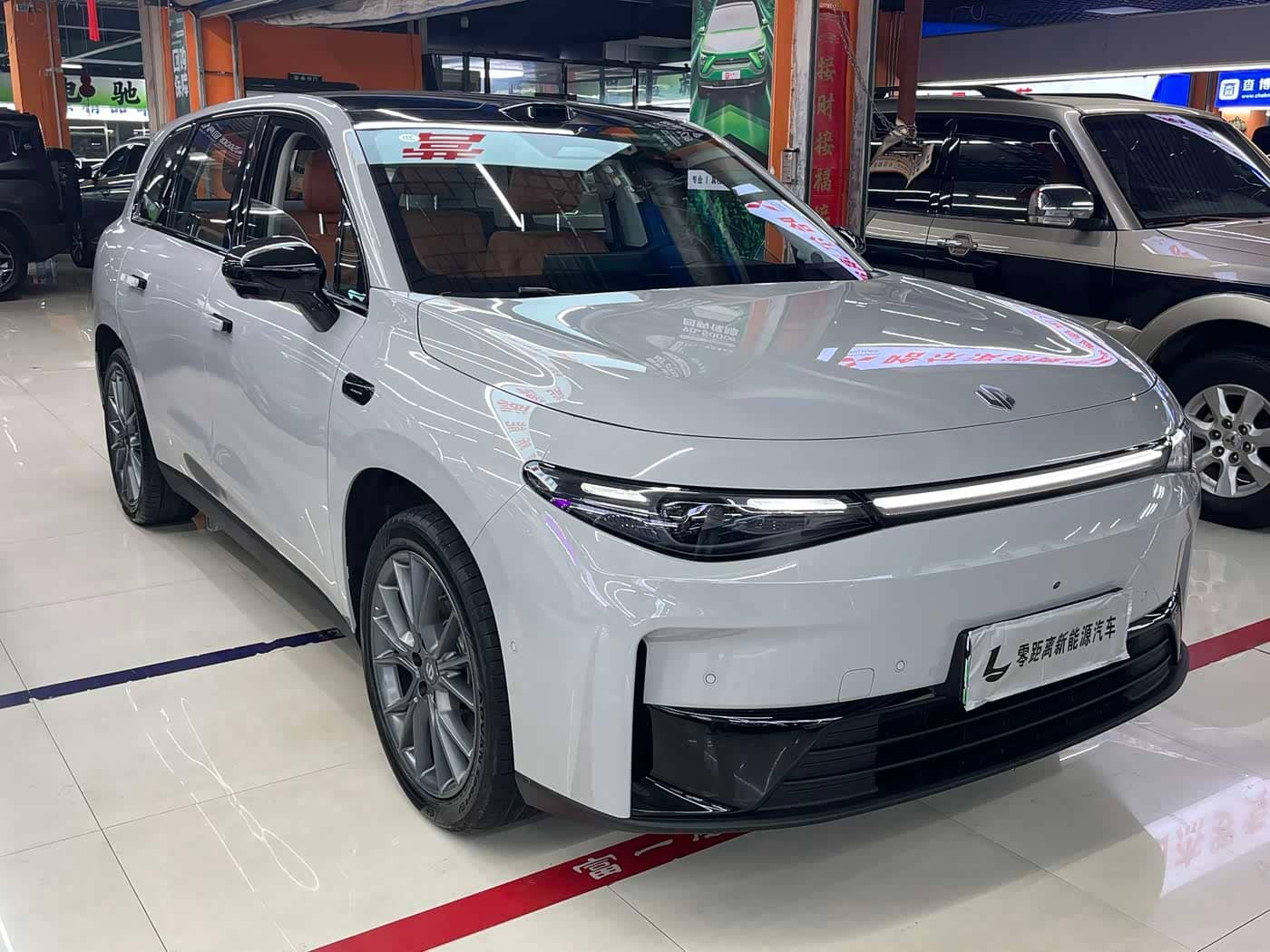 Leapmotor C10