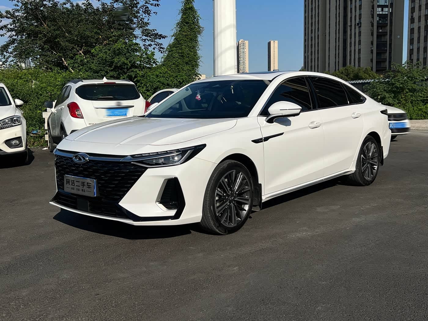 Chery Arrizo 8