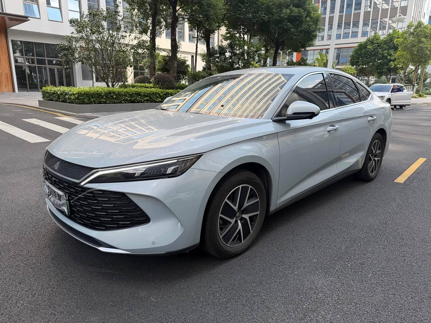 BYD Qin L