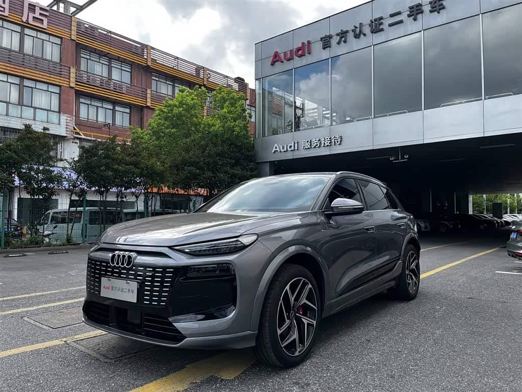 Audi Q6L e-tron
