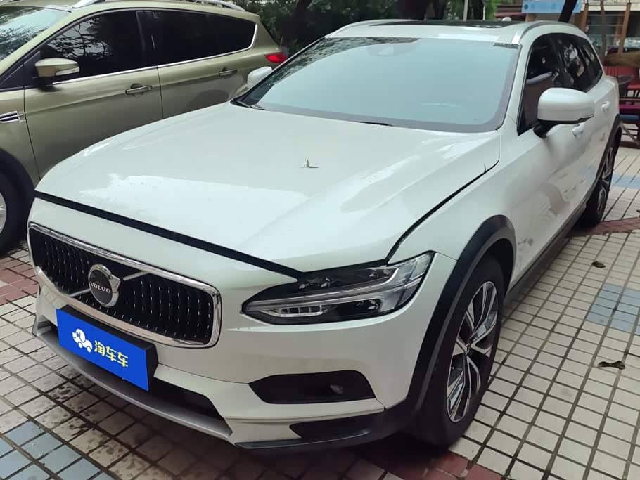 Volvo V90