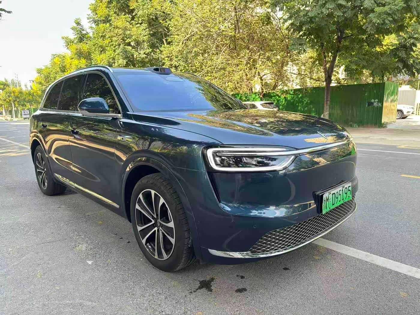 AITO Wenjie AITO M7
