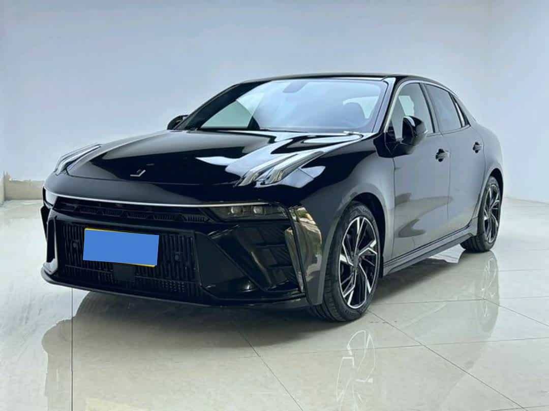 Lynk & Co 03