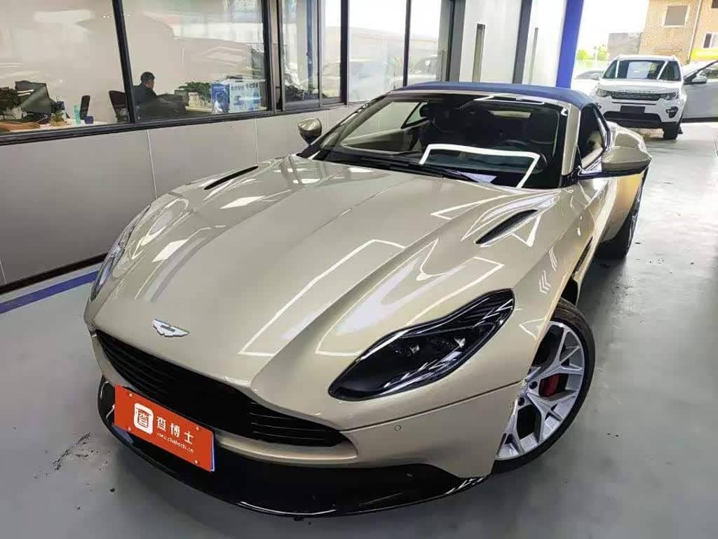Aston Martin DB11