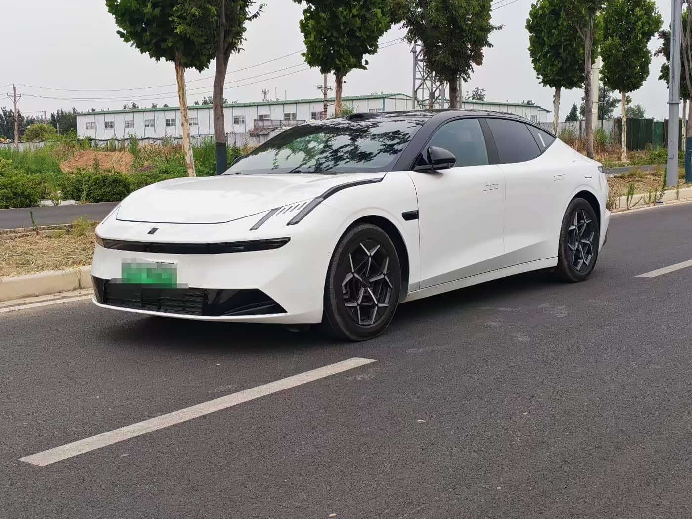 Lynk & Co 10 EM-P