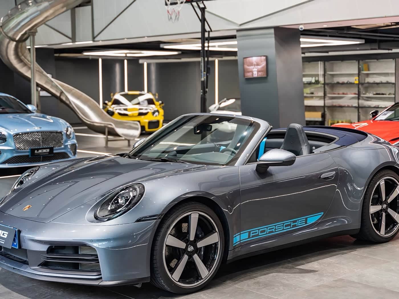 Porsche 911