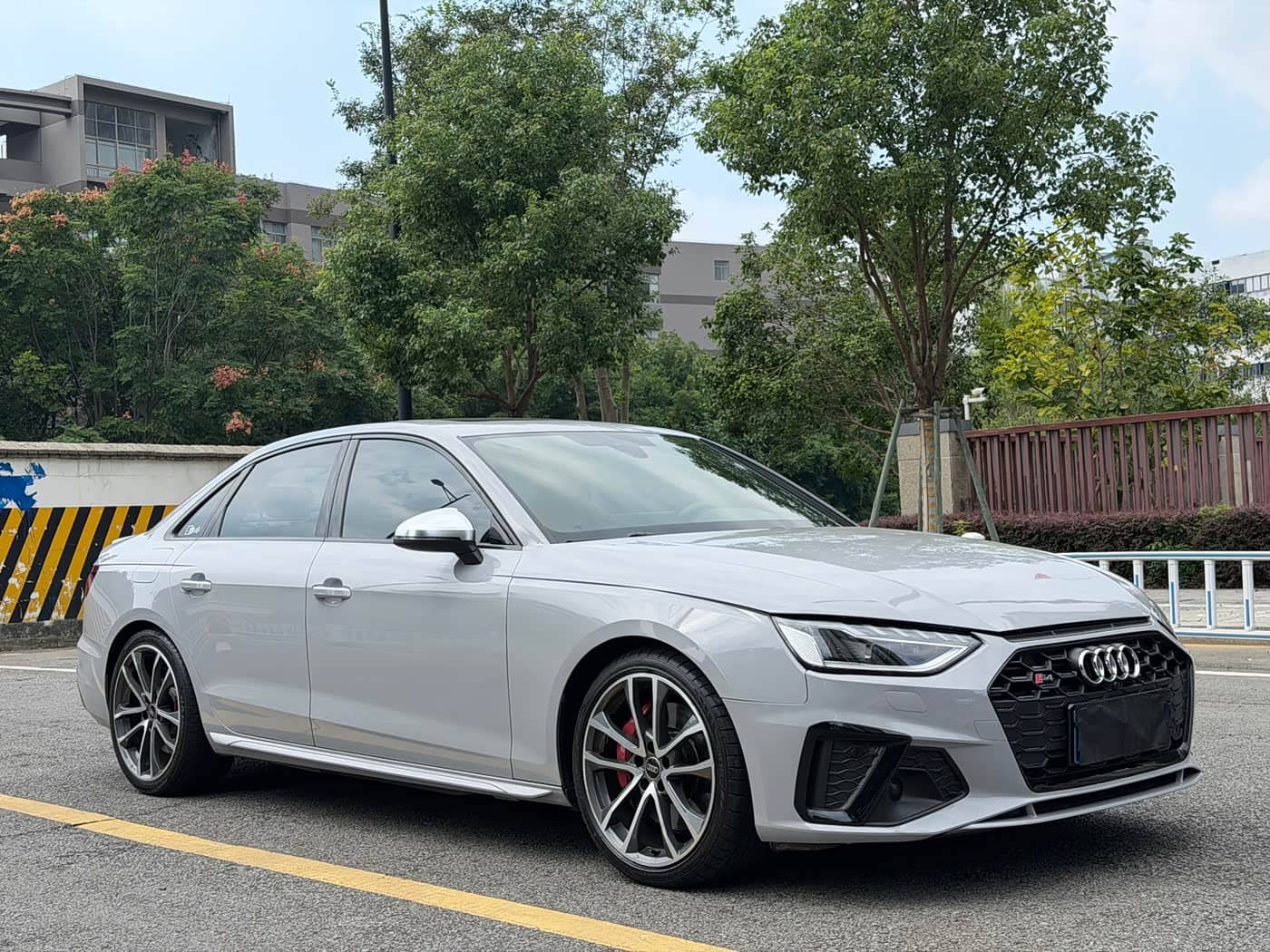 Audi S4