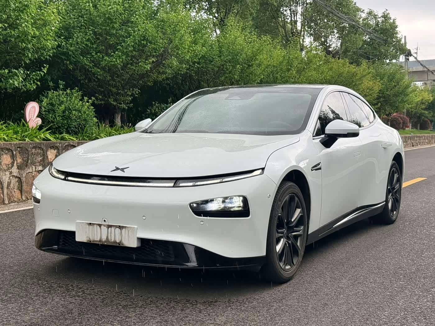 XPeng P7