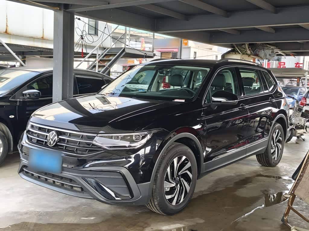 Volkswagen Tiguan L
