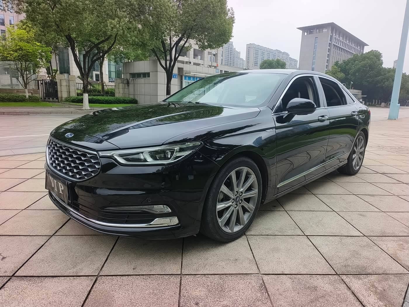 Ford Taurus