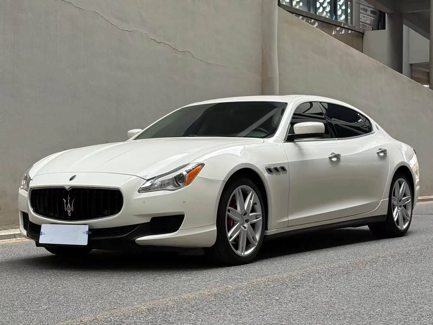 Maserati Quattroporte