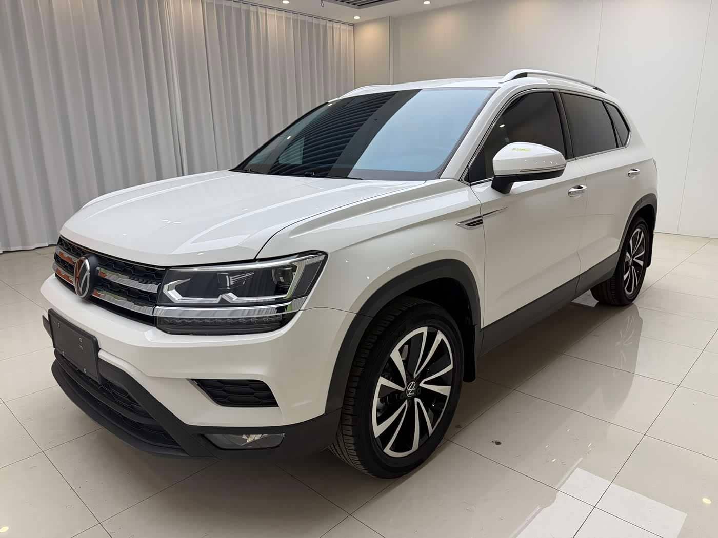 Volkswagen Tharu