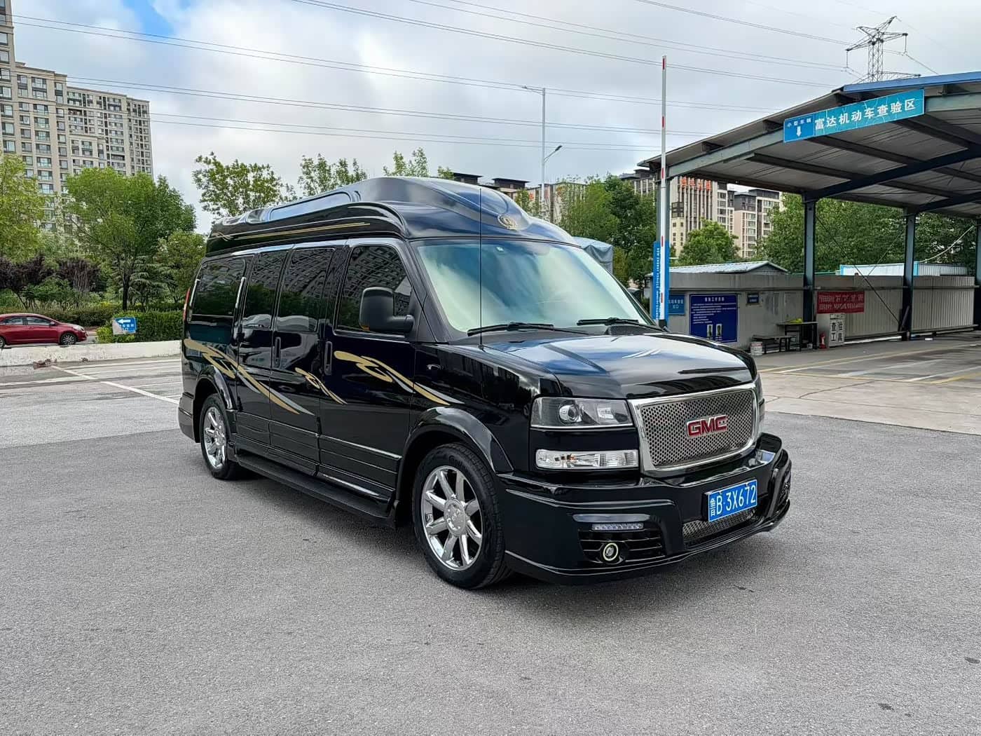 GMC Savana