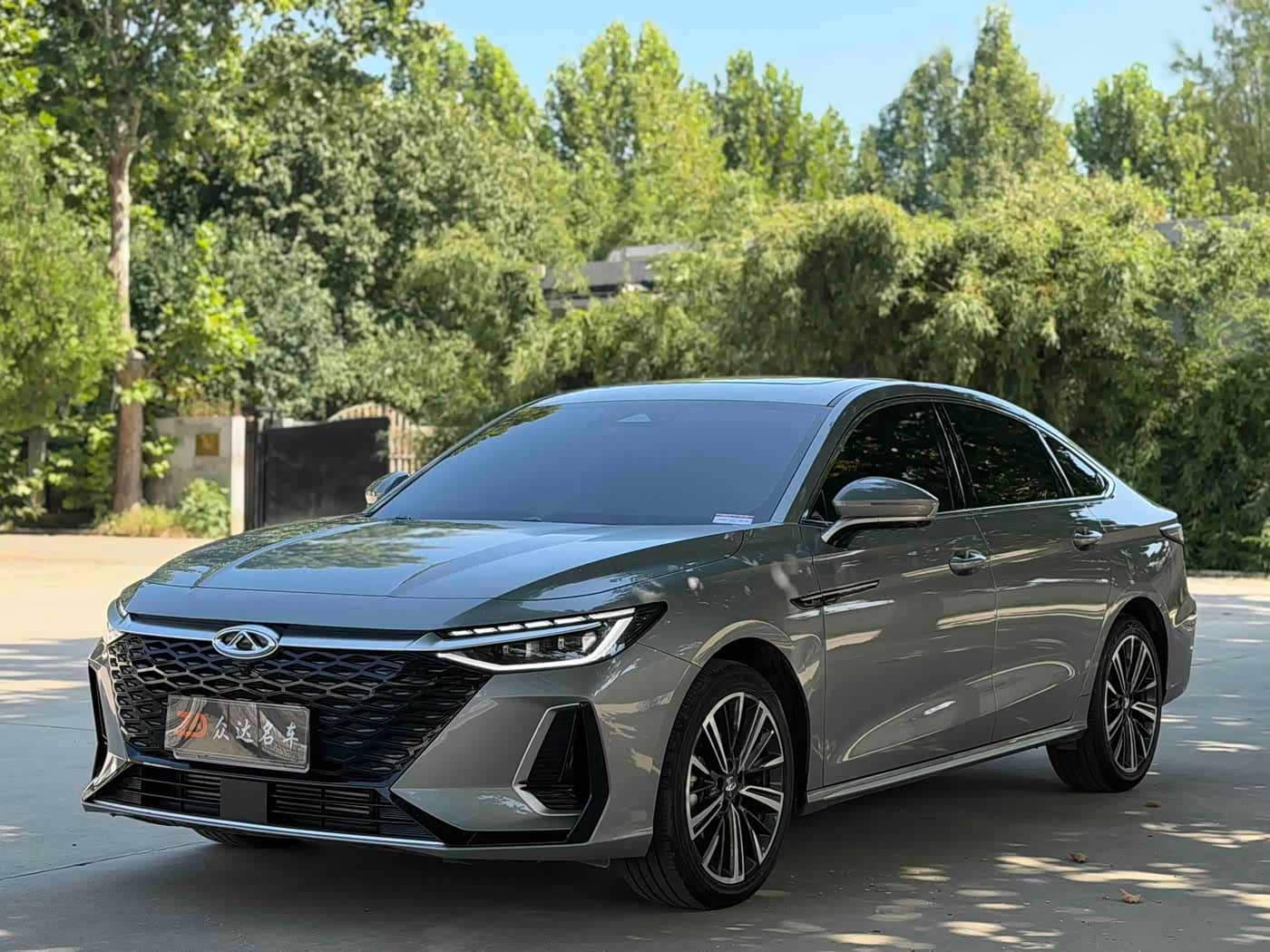 Chery Arrizo 8