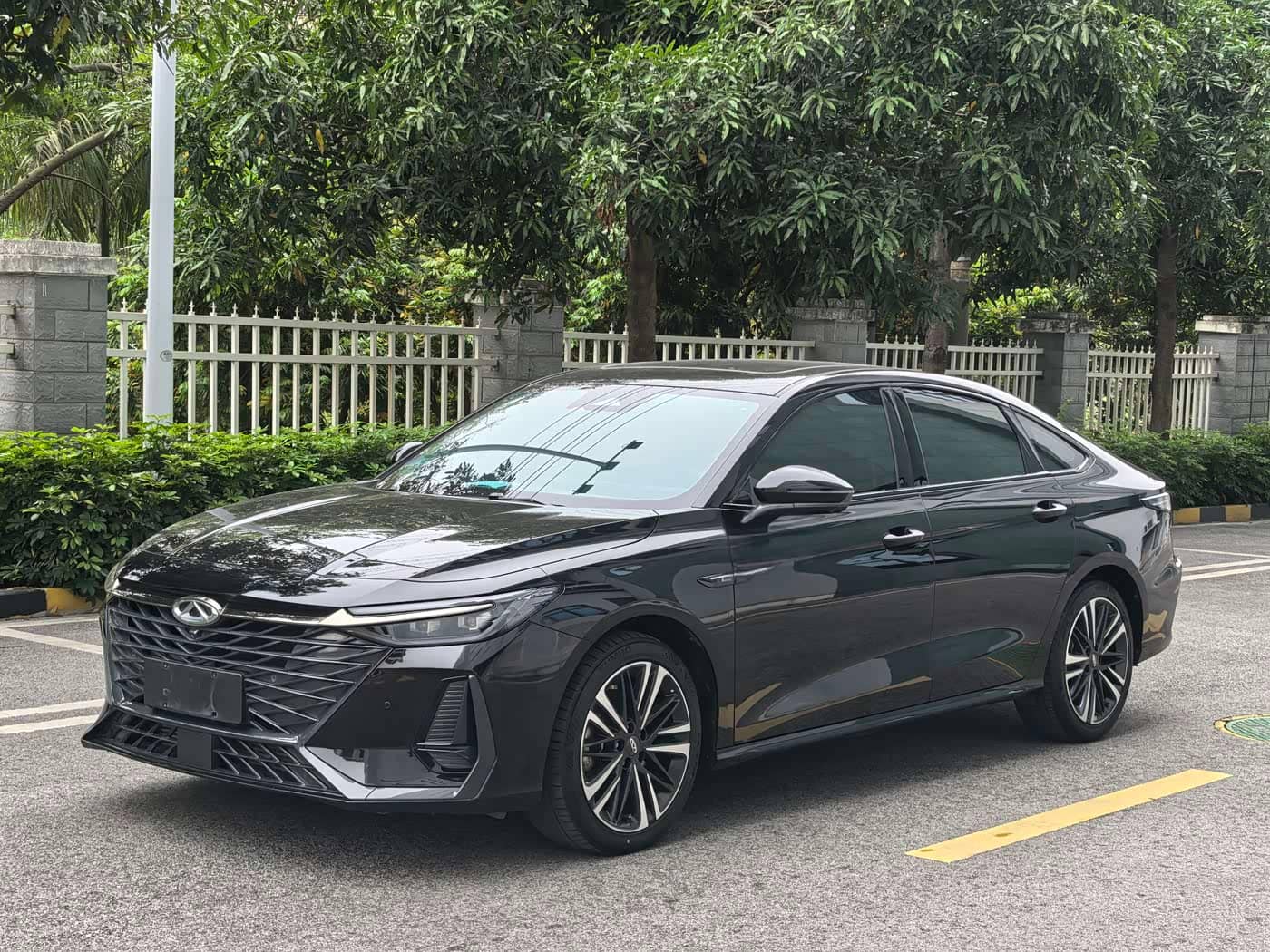 Chery Arrizo 8