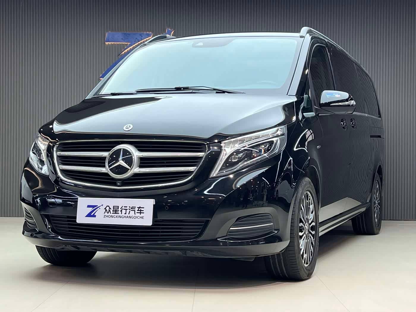 Mercedes-Benz V-Class