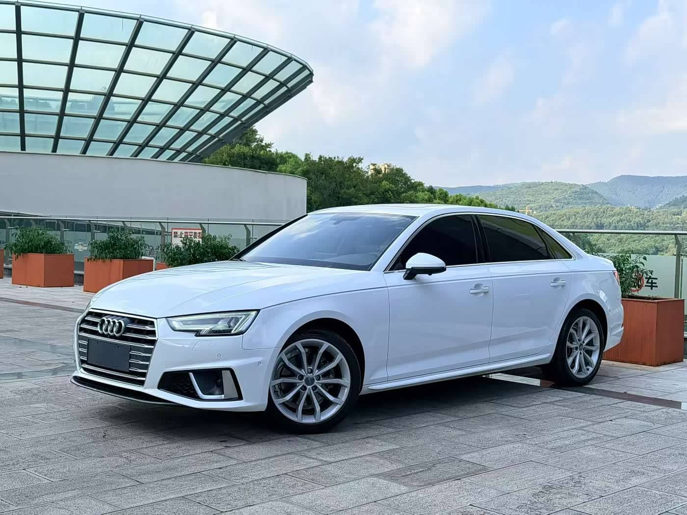 Audi A4L