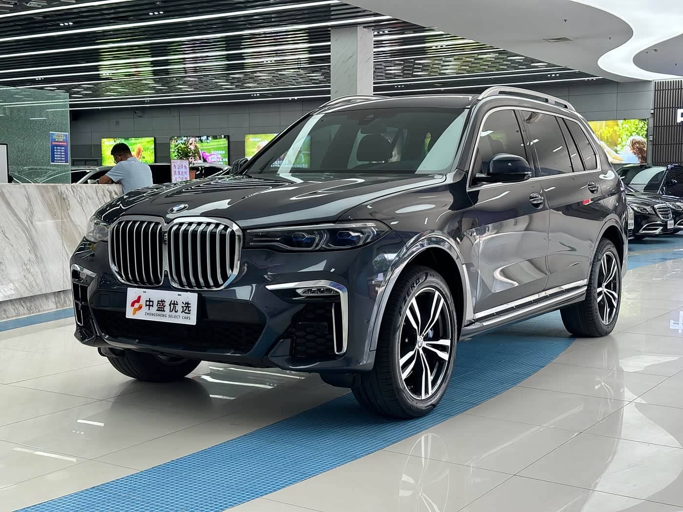 BMW X7