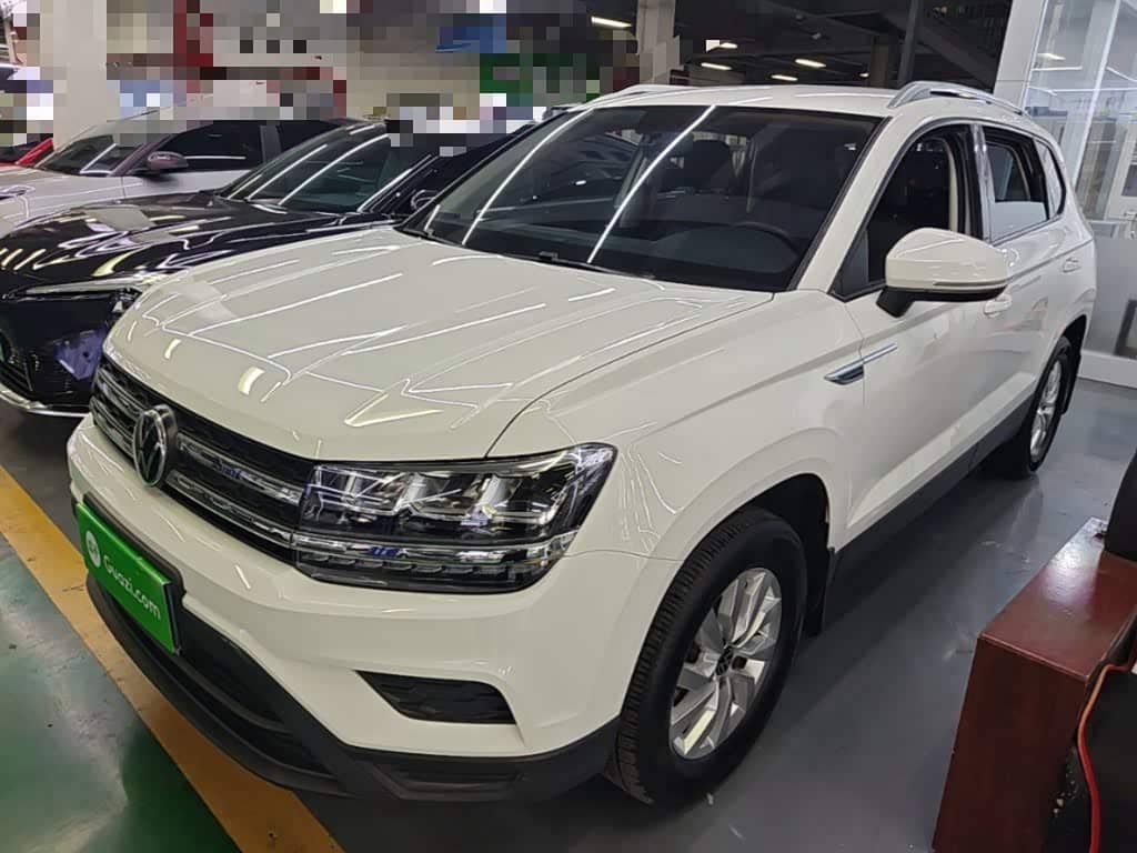 Volkswagen Tharu