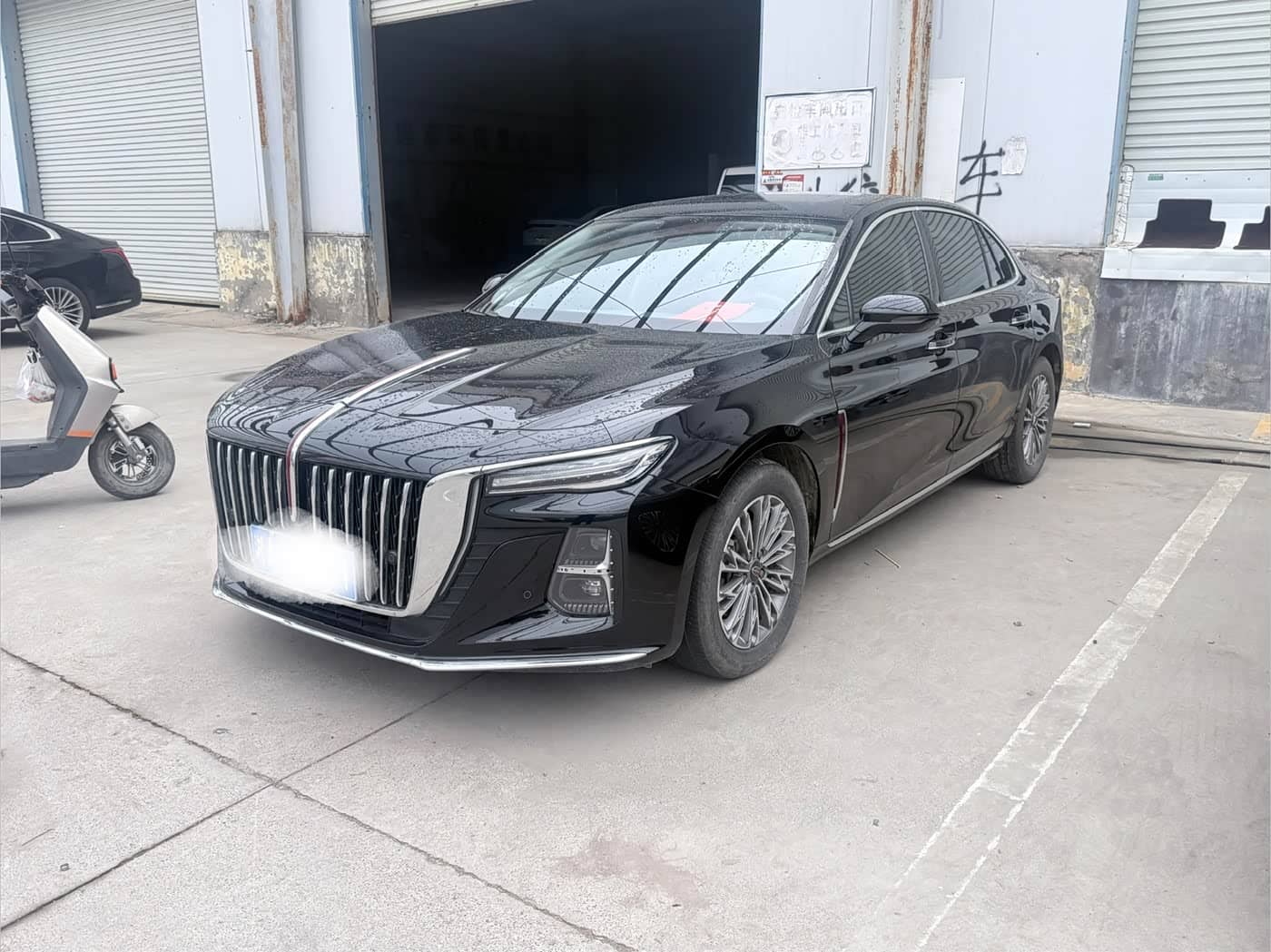 Hongqi H5