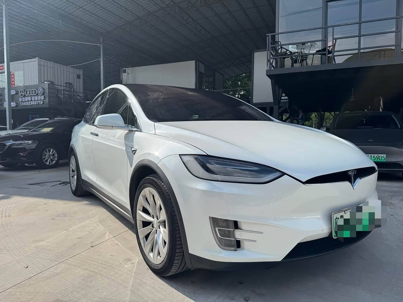 Tesla Model X