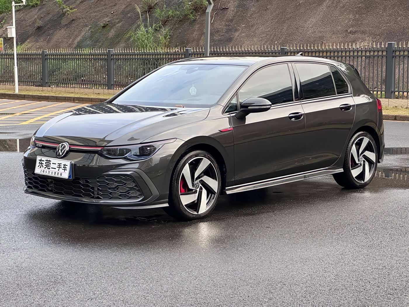Volkswagen Golf GTI