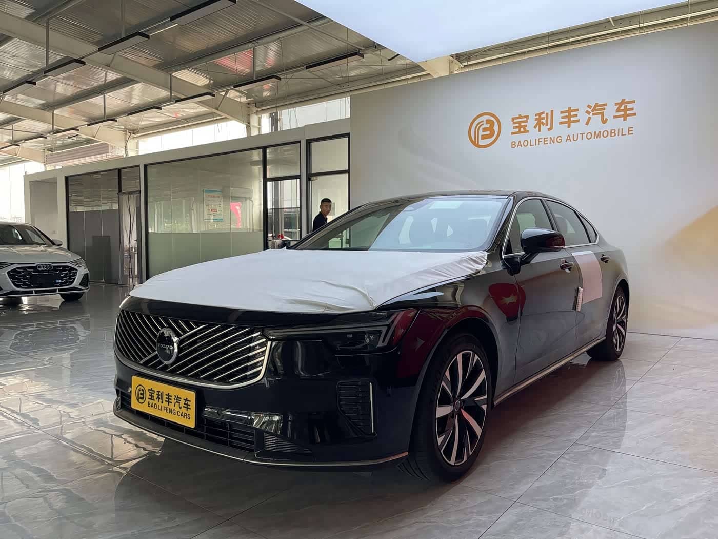 Volvo S90