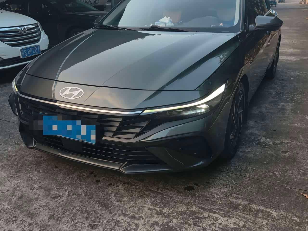 Hyundai Elantra