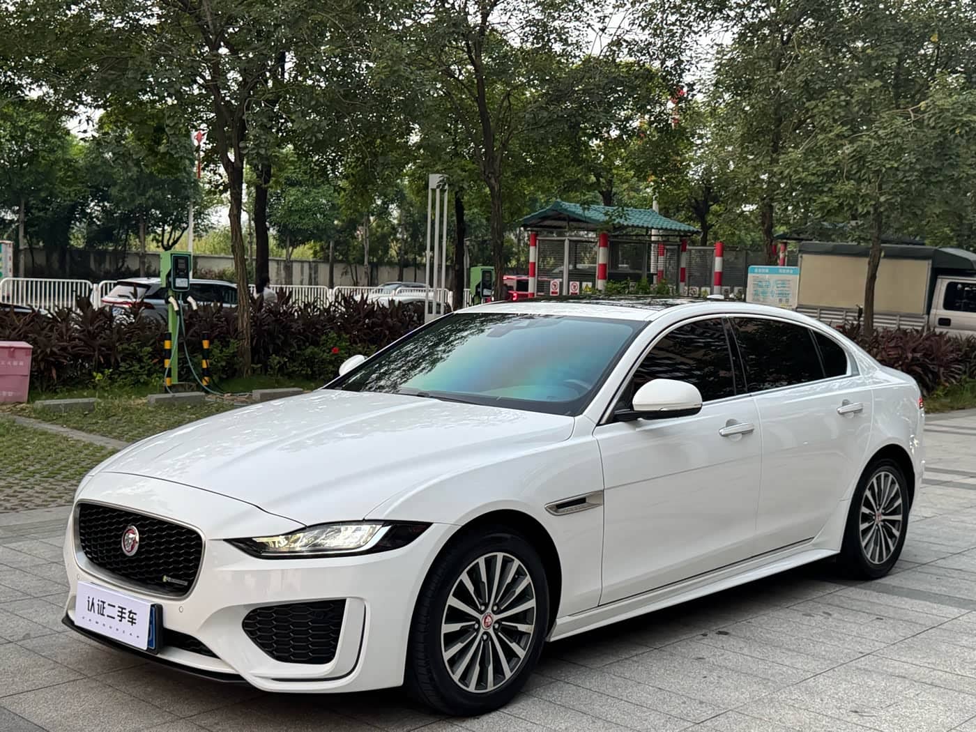Jaguar XEL