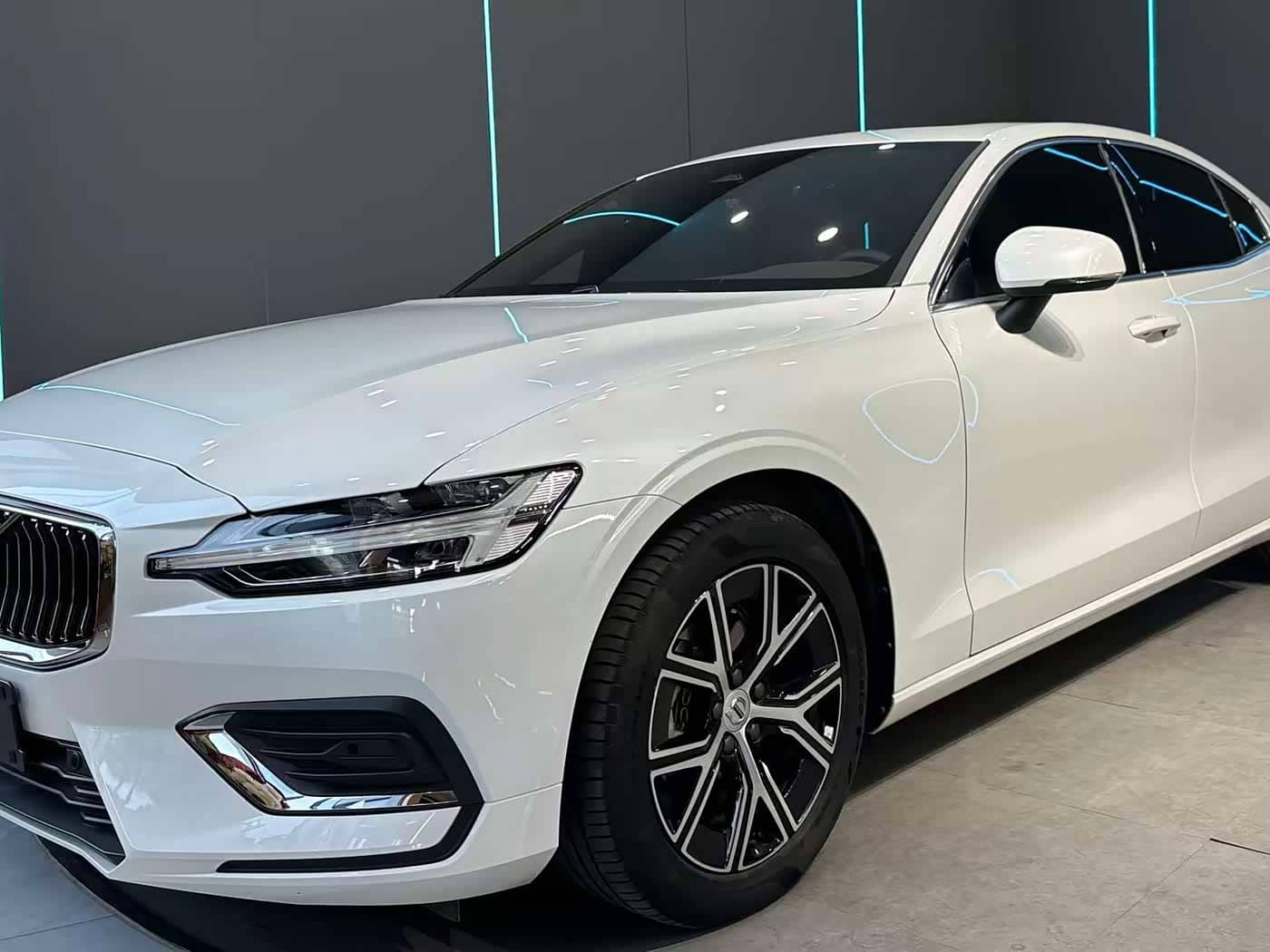 Volvo S60