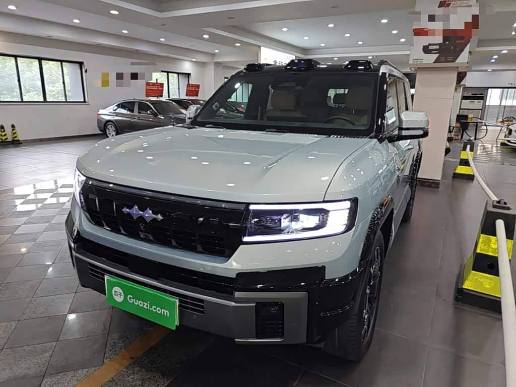 Fang Cheng Bao Leopard 8