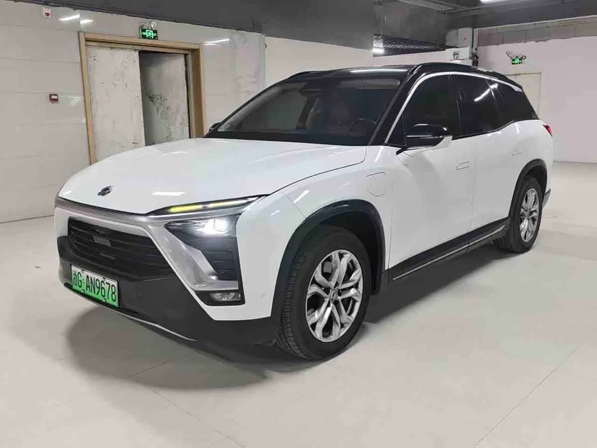NIO ES8