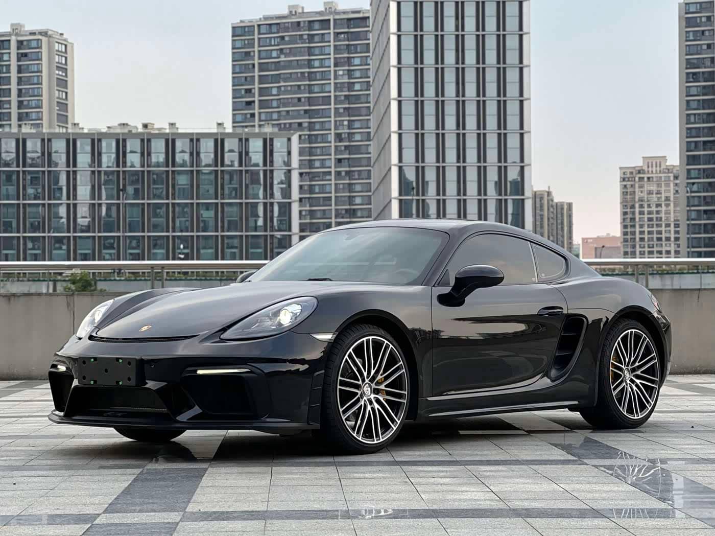 Porsche 718