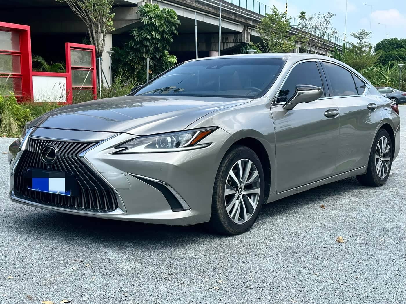 Lexus ES